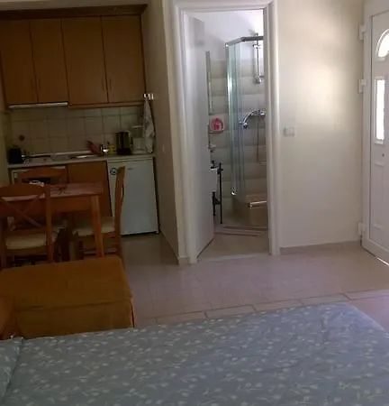 Apartament Bozikis &