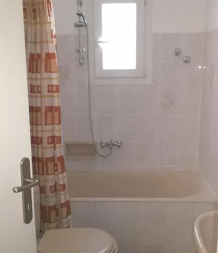 Bozikis & Apartamento