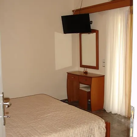 Bozikis & Studios * باليوكاستريتسا